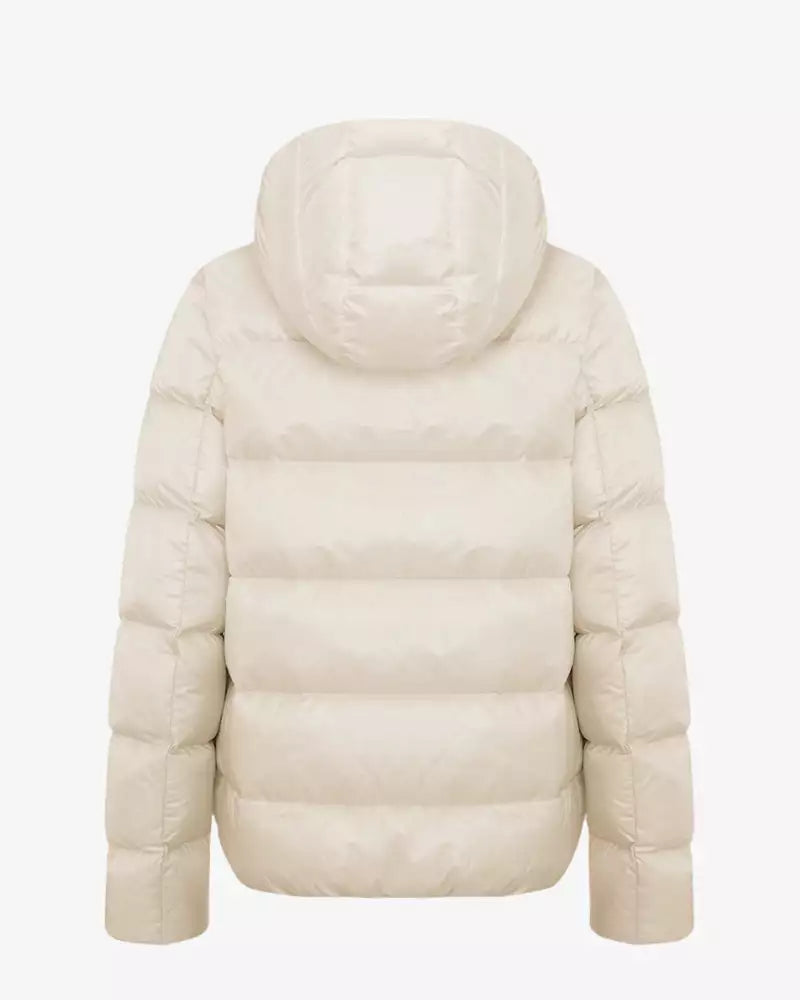 white-hooded-puffer-jacket
